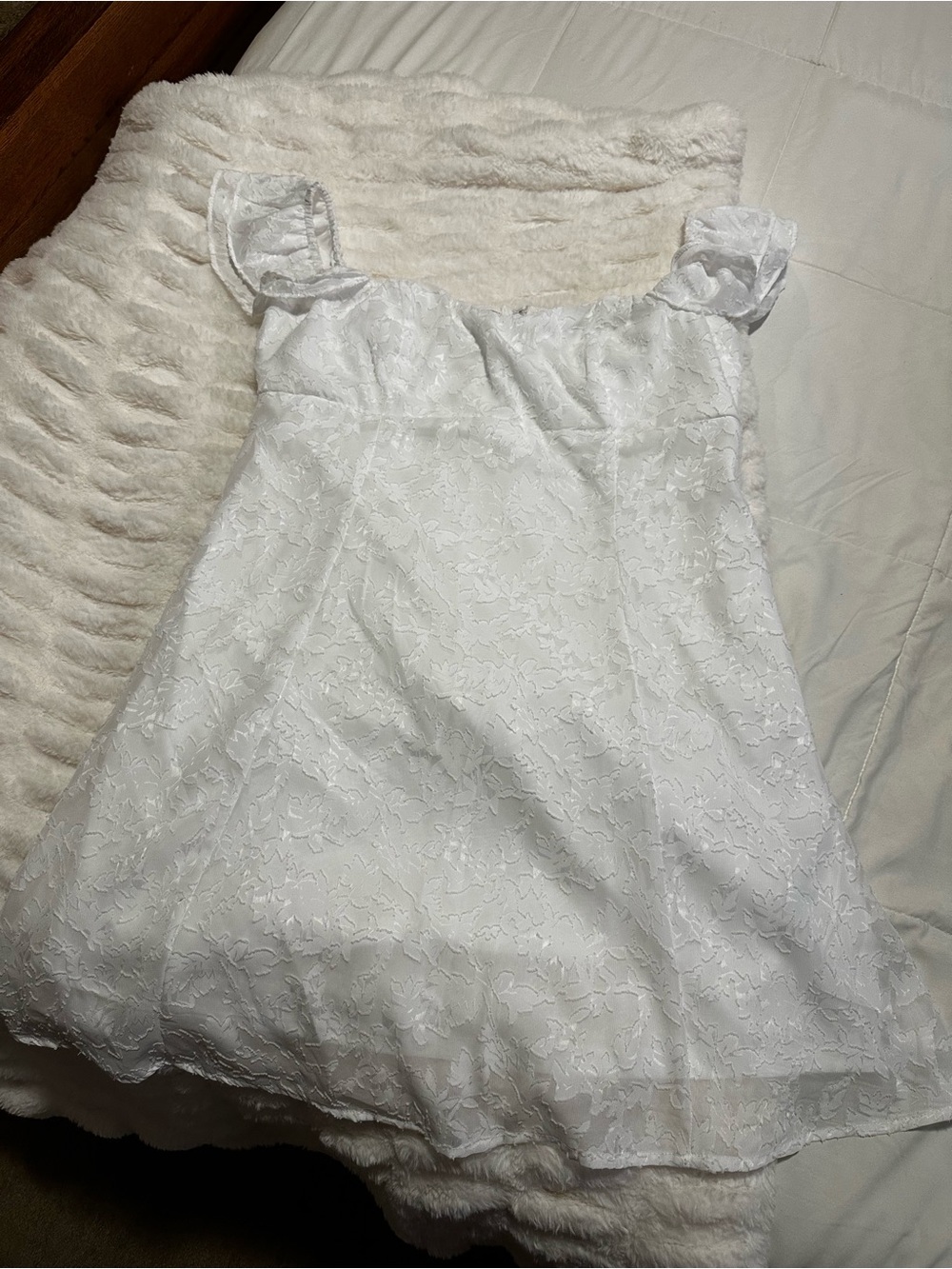 White Floral Jacquard Puff Sleeve Mini Dress - Picture 5 of 6